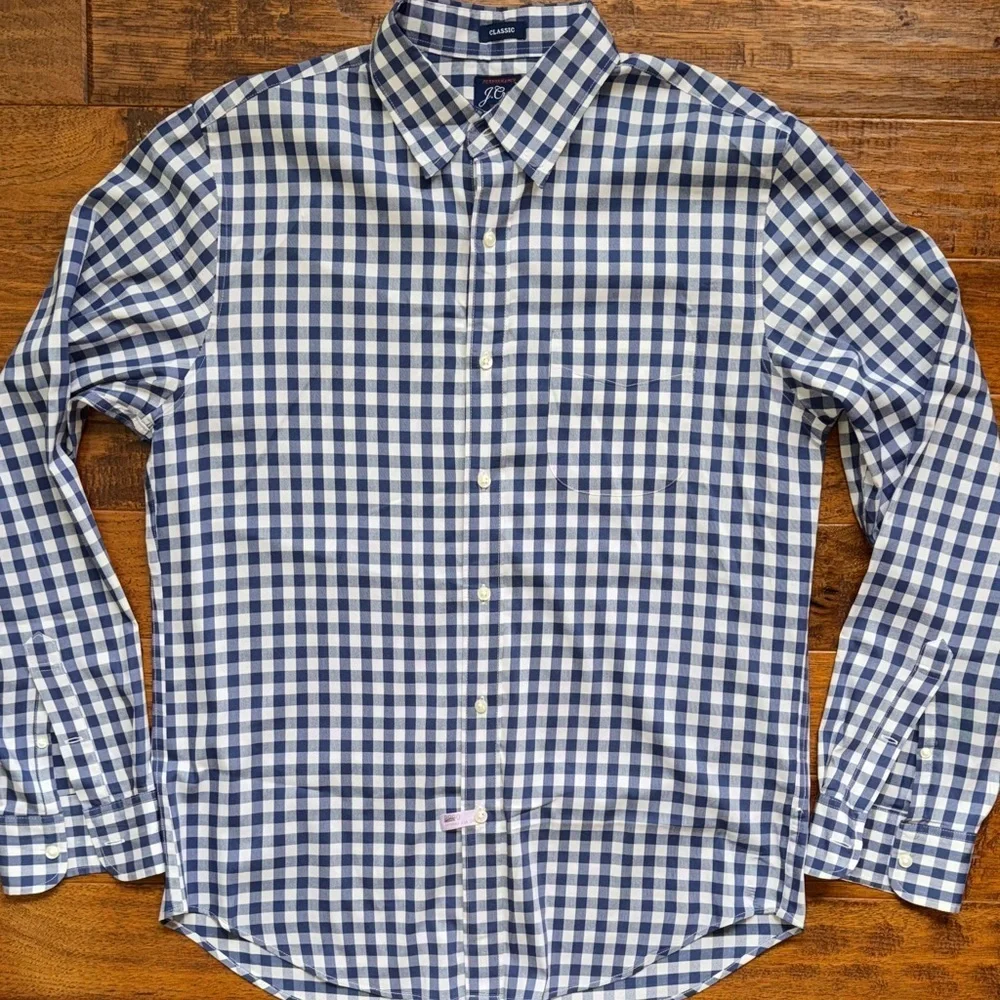 J. Crew Classic Performance Stretch Button Down Shirt, Size Medium